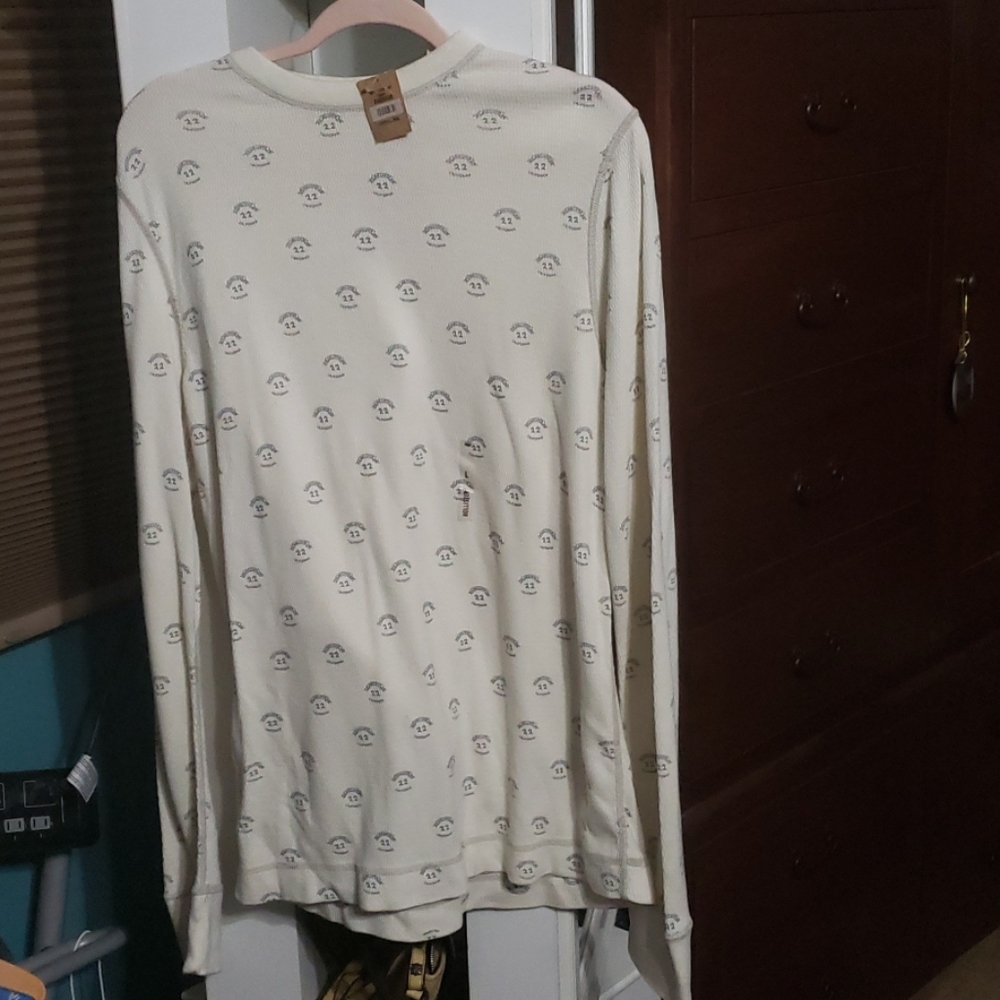 Men' Hollister Thermal LS shirt.  Size L